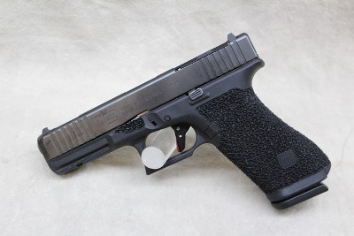 Glock 17 CV ~ 9mm Luger ~ - Image 1 of 2