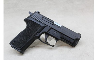 Sig Sauer P229 ~ .40 S&W ~ - Image 2 of 2