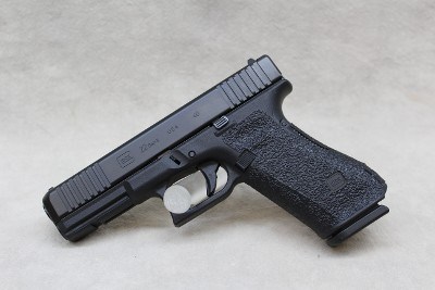 Glock 22 ~ .40 S&W ~ - Image 1 of 2