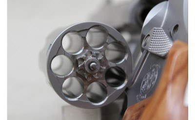Smith & Wesson 686-6 ~ .357 Magnum ~ - Image 2 of 3