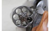 Smith & Wesson 686-6 ~ .357 Magnum ~ - Image 2 of 3