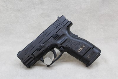 Springfield Armory XD-40 ~ .40 S&W ~ - Image 1 of 2