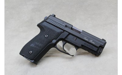 Sig Sauer P229 ~ .40 S&W ~ - Image 2 of 4