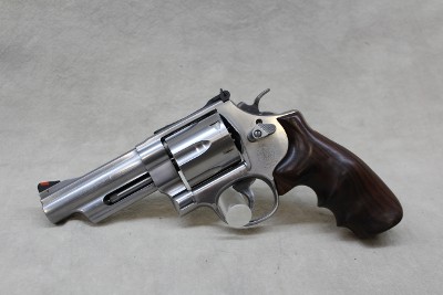Smith & Wesson 629-6 ~ .44 Magnum ~ - Image 1 of 3
