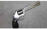 Smith & Wesson ~ 686 ~ .357 Magnum - 1 of 3