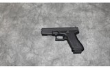 Glock ~ 17 Classic Gen 1 ~ 9mm - 2 of 4