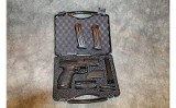 Heckler & Koch ~ VP 9 ~ 9mm - 3 of 3
