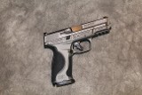 Smith & Wesson ~ M&P9 M2.0 ~ 9mm - 1 of 2