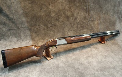 Browning ~ Grade 1 425 ~ 12 Gauge - Image 1 of 9