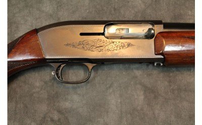Fabrique Nationale Herstal ~ No model marked ~ 12 Gauge - Image 9 of 11