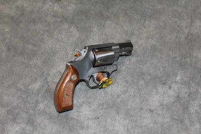 Smith & Wesson ~ 60 ~ .38 S&W Special - Image 1 of 3