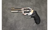 Ruger ~ SP101 ~ .327 Federal Magnum - Image 2 of 3