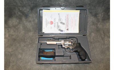 Ruger ~ SP101 ~ .327 Federal Magnum - Image 3 of 3
