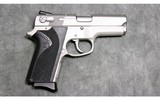 Smith & Wesson ~ 3913 ~ 9mm Luger - 1 of 4