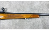 Weatherby ~ Mark V ~ .300 Weatherby Magnum - 4 of 10