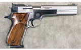 Smith & Wesson ~ 952-2 ~ 9mm Luger - 1 of 6