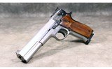 Smith & Wesson ~ 952-2 ~ 9mm Luger - 3 of 6