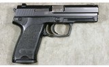 Heckler & Koch ~ USP ~ .40 S&W - 1 of 5