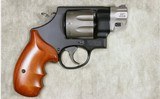 Smith & Wesson Performance Center ~ 327 ~ .357 Magnum - 1 of 5
