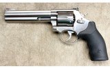 Smith & Wesson ~ 686-6 ~ .357 Magnum - 2 of 5