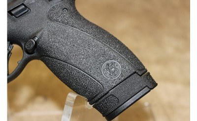 Smith & Wesson Bodyguard 2.0 - Image 4 of 11
