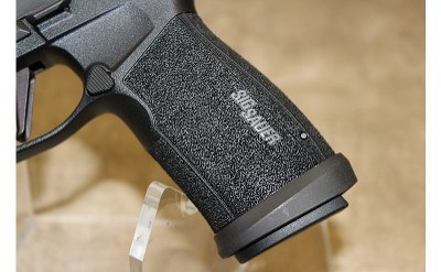 SIG Sauer P365 Macro - Image 5 of 11