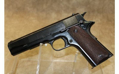 Colt 1911 - Image 3 of 12