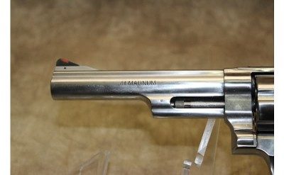 Smith and Wesson 629-6 - Image 9 of 13