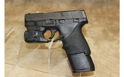 Smith & Wesson M&P9 Shield - Image 2 of 11
