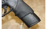 Smith & Wesson M&P9 Shield - Image 6 of 11