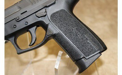 SIG Sauer SP2022 - Image 6 of 11