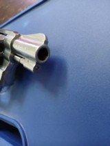 Smith and Wesson 60-7 38 Special - 12 of 14
