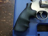 Smith and Wesson 686-4 357 Mag. 6" Barrel - 3 of 15