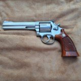 Smith & Wesson Revolver - Model 686-3 Stainless - 9 of 14