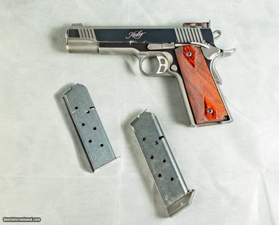 *PRICED REDUCED*
KIMBER 1911 GOLD MATCH 2....45 ACP...5