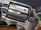S&W Model 66 Bright Stainless 357 Magnum GORGEOUS!
- 4 of 15