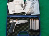 S&W 5906 9mm Target Champion w/Mags, Case, Nice!