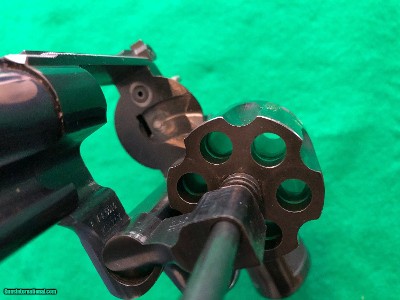 S&W Smith Wesson 6