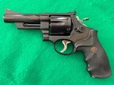 S&W 4