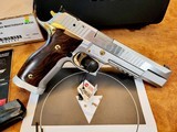 P226 X-Six Gold Luxury! Factory New! Collector Quality German Mastershop! - 7 of 20