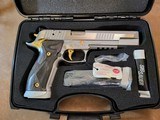 Sig Sauer P226 X-Six Gold Luxury! Factory New! Collector Quality German Mastershop! - 1 of 7