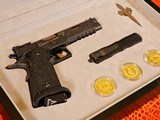 TARAN TACTICAL TTI JW3 COMBAT MASTER 9MM SIGHT-BLOCK CUSTOM DISPLAY CASE TARAN JOHN WICK 3 PISTOL MARFIONE CUSTOM OTF KNIFE STI - 3 of 20