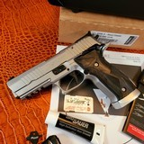 SIG SAUER P226 X-SHORT CLASSIC MASTERSHOP GERMAN PISTOL WITH TWO SETS OF SIG MASTERSHOP GRIPS - 6 of 20