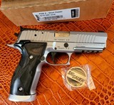 SIG SAUER P226 X-SHORT CLASSIC MASTERSHOP GERMAN PISTOL WITH TWO SETS OF SIG MASTERSHOP GRIPS - 15 of 20
