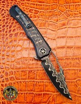 Heretic Custom Wraith V4 Manual Bowie Vegas Forge Damascus/Pivot w/Snake Skin Carbon Fiber Inlay - Aluminum DLC Chassis - 6 of 12