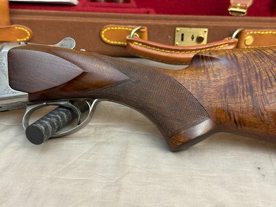 Excellent 1984 Belgian Browning Superposed B4 Grade Signed by E. Vos 12ga 27.5