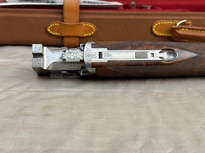 Excellent 1984 Belgian Browning Superposed B4 Grade Signed by E. Vos 12ga 27.5