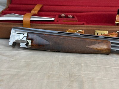 Excellent 1984 Belgian Browning Superposed B4 Grade Signed by E. Vos 12ga 27.5