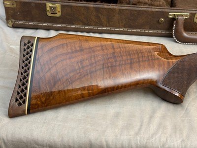 1985 Hand Engraved Signed Browning Citori Grade VI Trap 12ga in Case 32