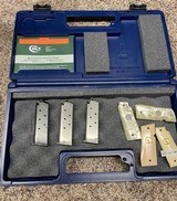 Colt Govt 380 clips and factory box - 1 of 8